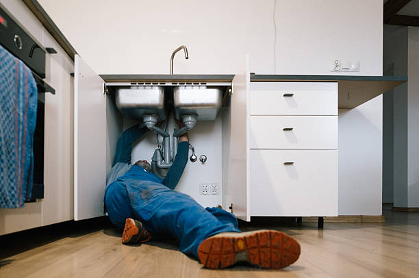 Professional Emergency Plumber technician working in Cape Vincent, NY